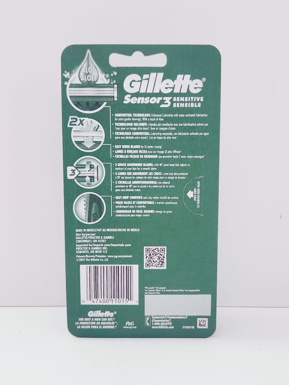 ⭐4/$15 Gillette Sensor3 Sensitive 3-Blade Disposable Razor - Picture 2 of 13